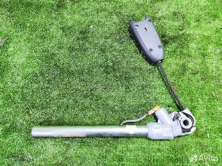 Преднатяжитель ремня правого Renault Scenic 2 (JM