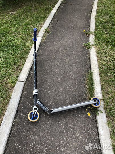 Трюковой самокат,торг уместен
