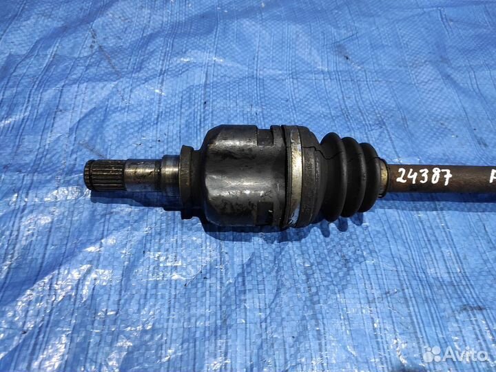 Привод левый Toyota Avensis 1 T220 1.8L