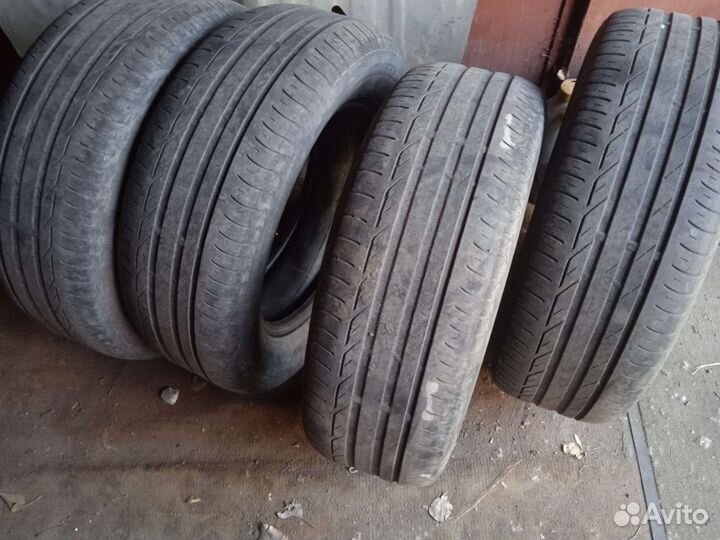 Bridgestone Turanza T001 225/60 R16