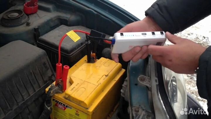 Запуск автомобиля бустером