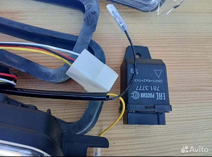 Подфарники надфарники Нива LED светодиодные