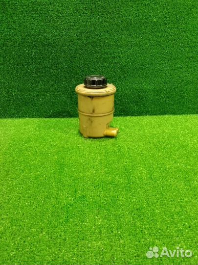 Бачок гур Renault Sandero Stepway 2