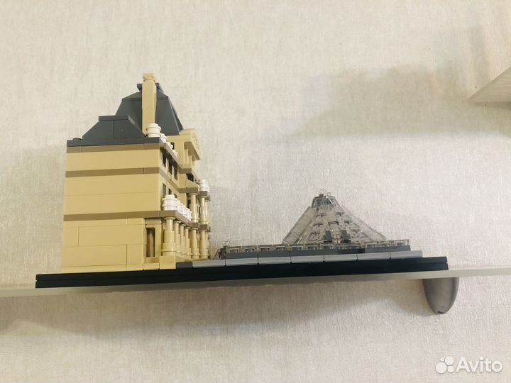 Конструктор Лего Architecture 21024 Лувр
