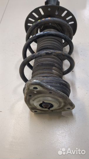 Амортизатор подвески левый передний Peugeot 3008 2020, 2021