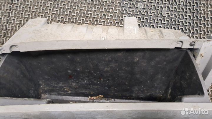 Бардачок Toyota Sienna 3, 2013