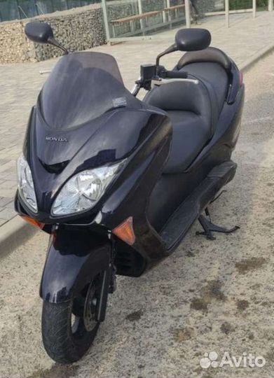 Honda forza MF08 250
