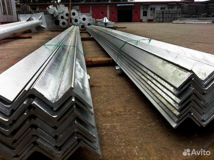 Уголок стальной 63х63х4