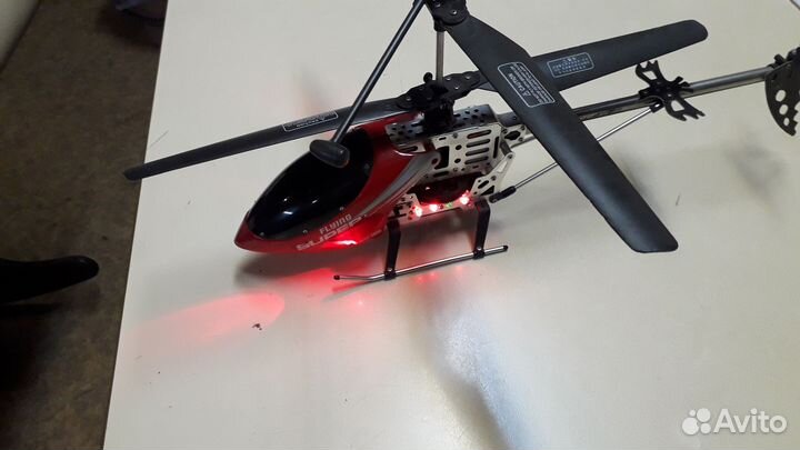 Детская игрушка вертолёт