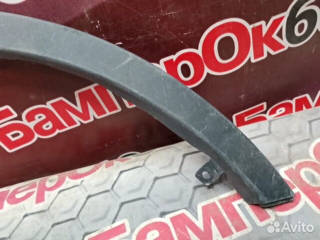 Накладка крыла передний правый Toyota RAV4