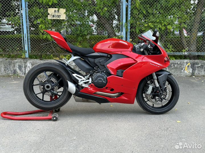 Ducati Panigale V2
