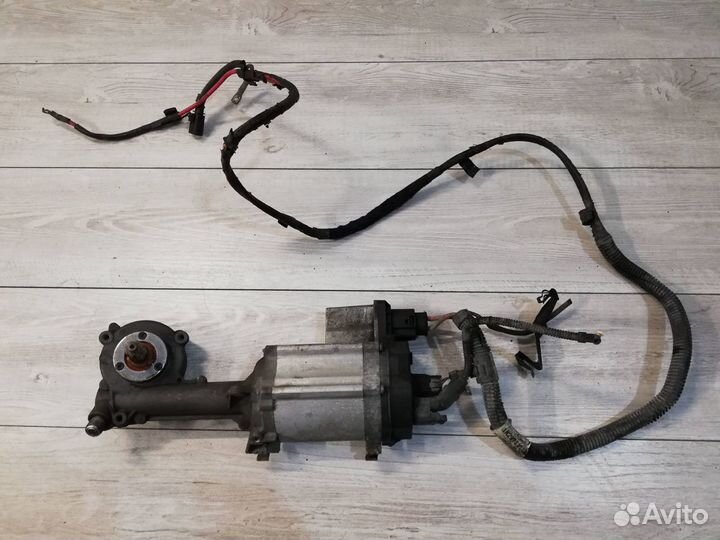 Электроусилитель руля, серводвигатель, правый руль