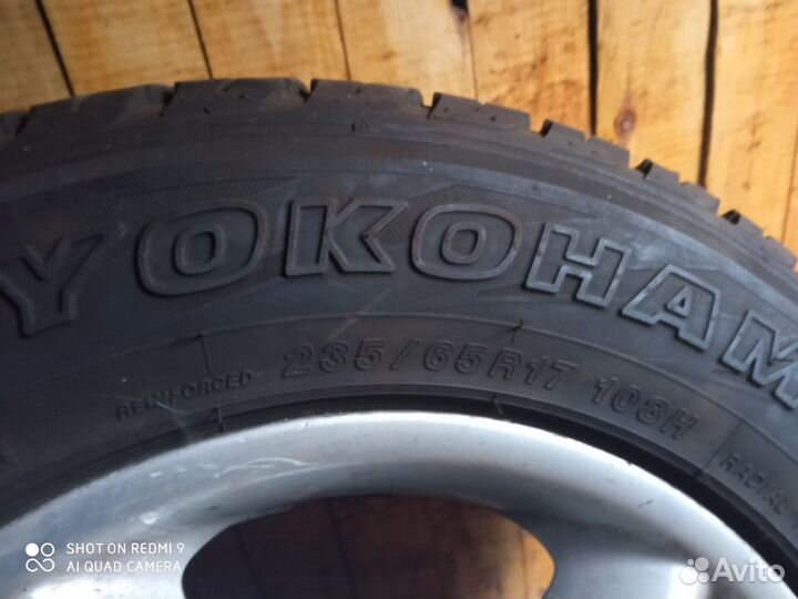 Yokohama 124R 235/65 R17