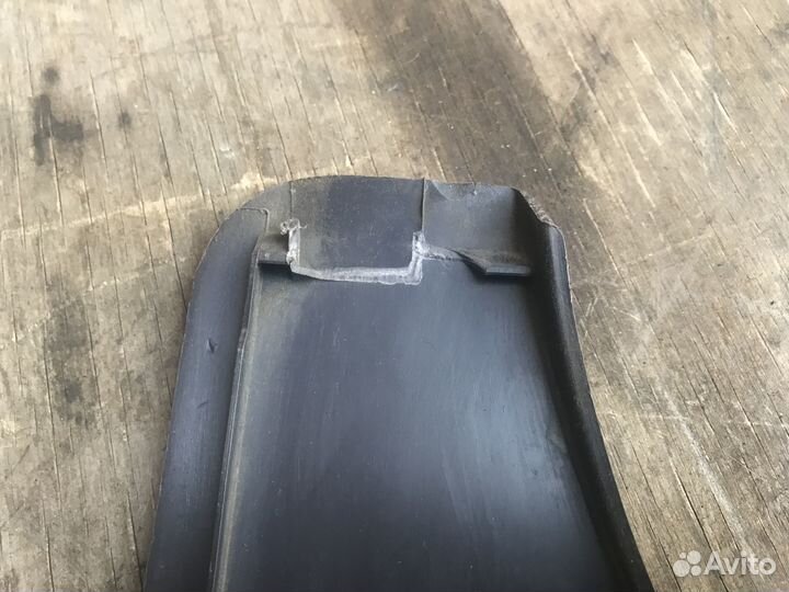 Кожух подрулевой Ford Mondeo 2 Форд Мондео