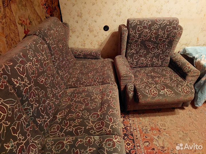 Комплект мягкой велюровой мебели, диван-кровать и