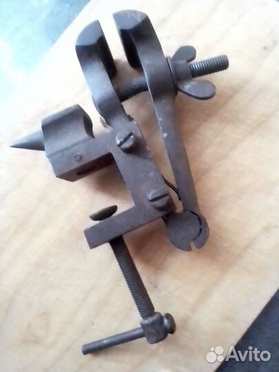 Наковальня старинная