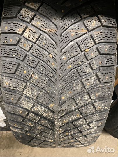 Michelin X-Ice North 4 SUV 275/45 R20