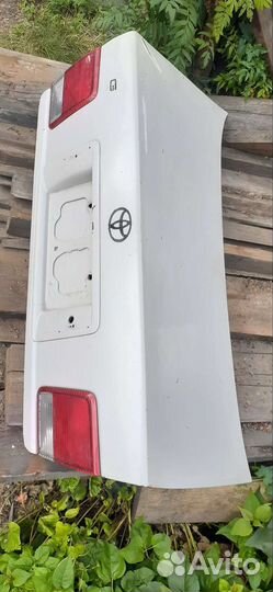 Крышка багажника toyota camry 40