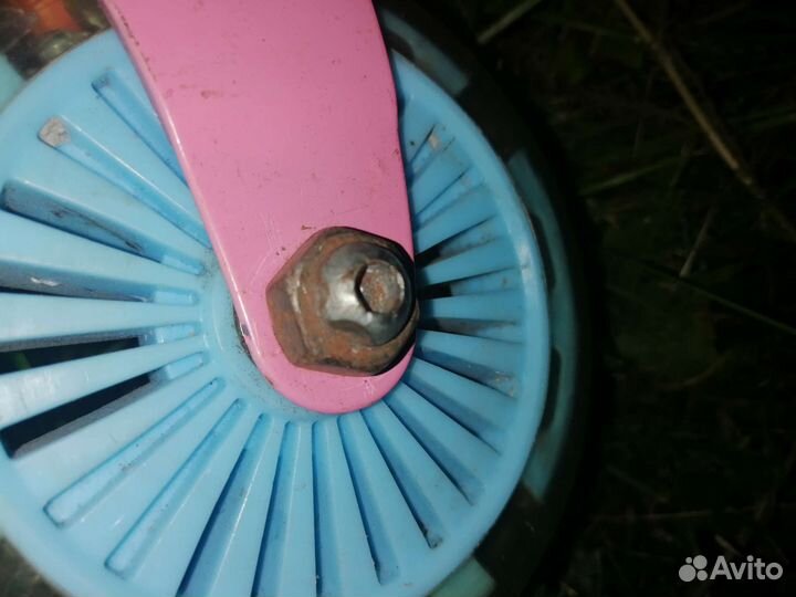 Самокат для девочки с Блум