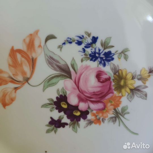 Блюдо, Тарелка с 