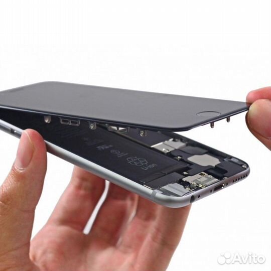 Занимаюсь заменой диплеев iPhone