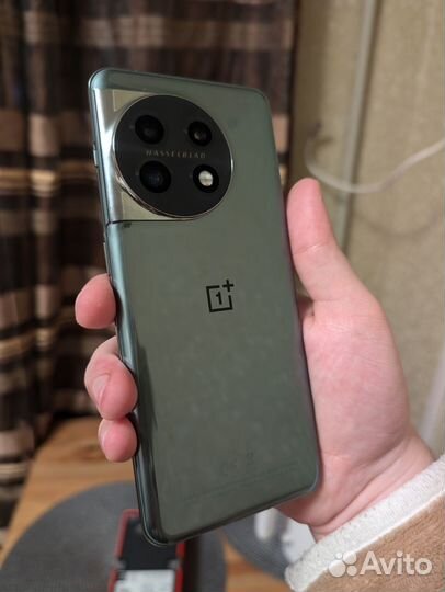 OnePlus 11, 16/256 ГБ