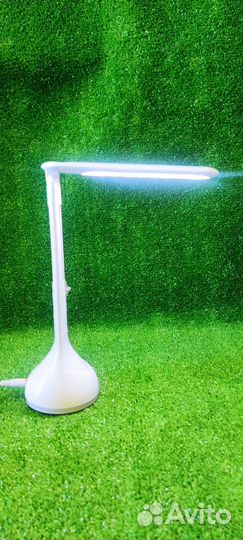Светильник настольный светодиодный