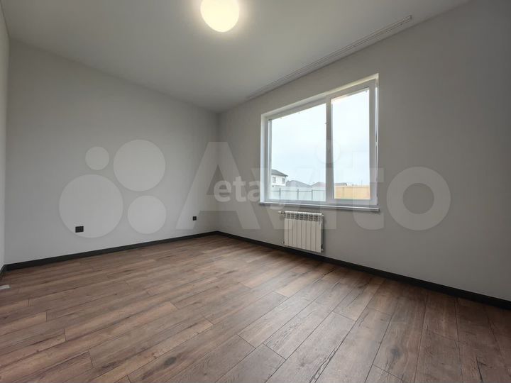 Коттедж 81,2 м² на участке 9,7 сот.