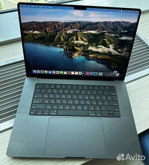 MacBook Pro 16 M3 Pro