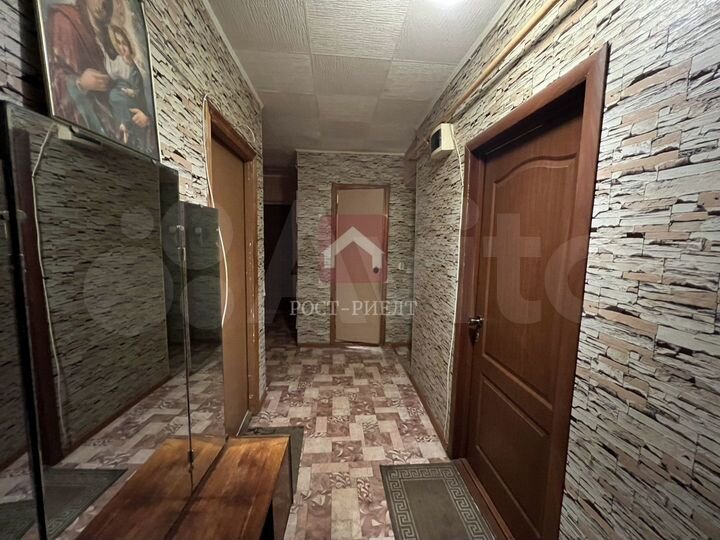 Комната 20 м² в 5-к., 2/5 эт.