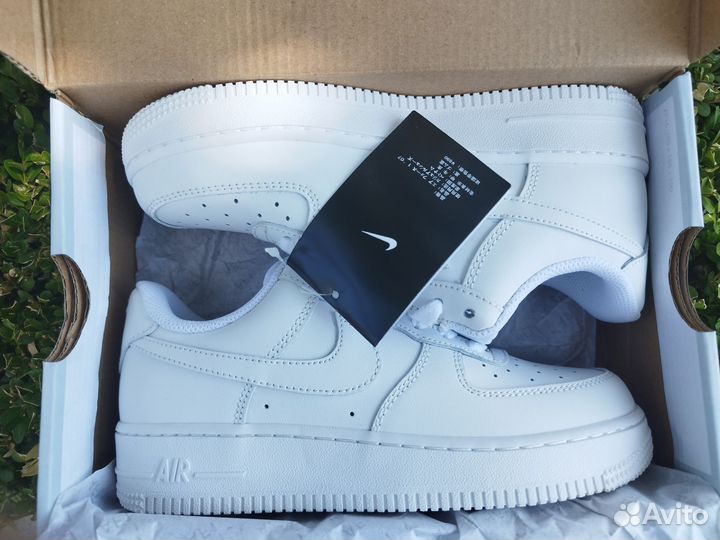 Кроссовки nike air force 1 luxe женские