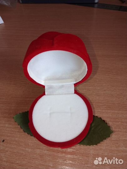 Футляр для колец бархатные коробочки