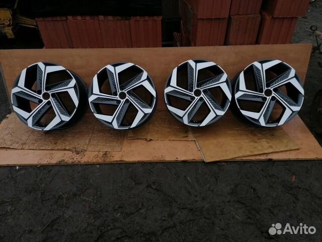Hyundai Tucson R19 диски купить в Барнауле | Авито