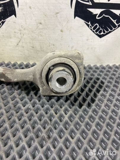 Рычаг подвески нижний передний правый