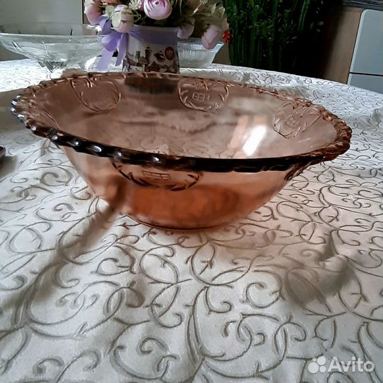 Ваза карамельное стекло, креманки Индия, ретро