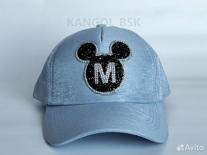 Бейсболка голубого цвета