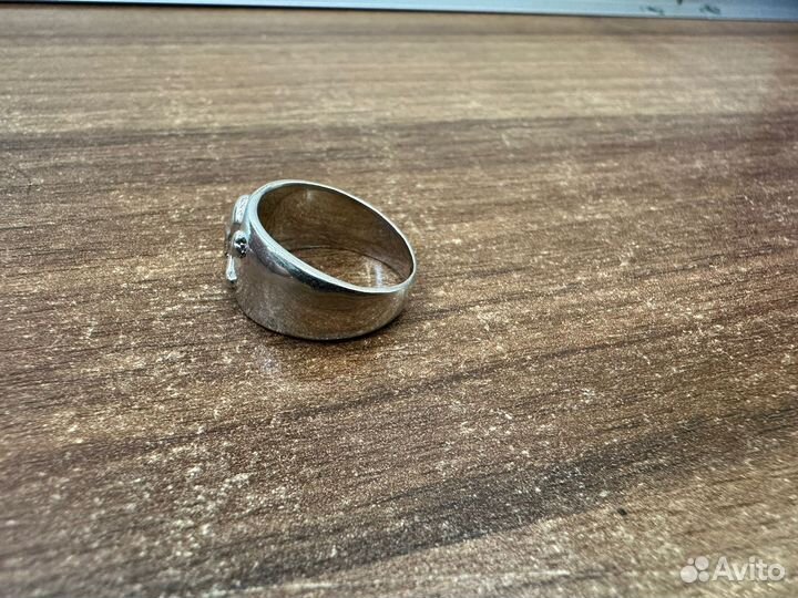 Серебряное кольцо