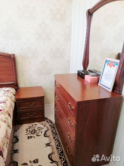 Спальный гарнитур бу