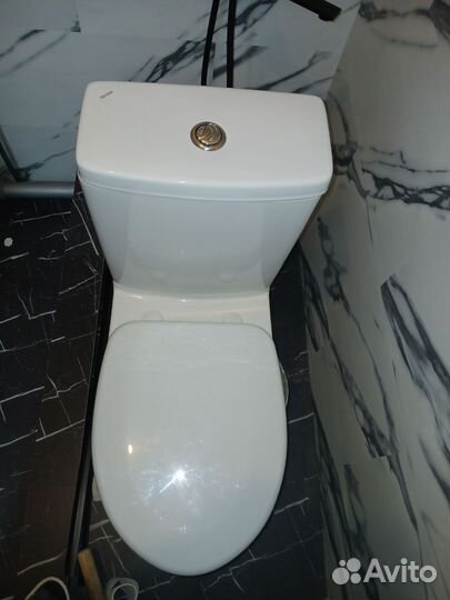 Унитаз с бачком