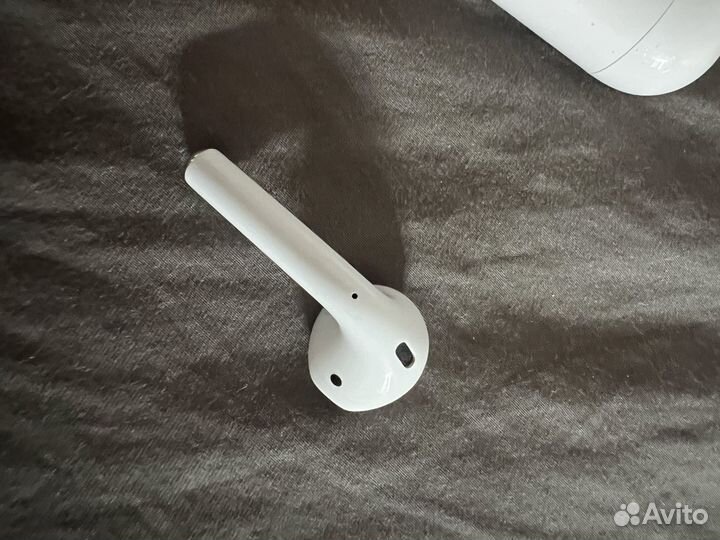 Airpods кейс наушник правый