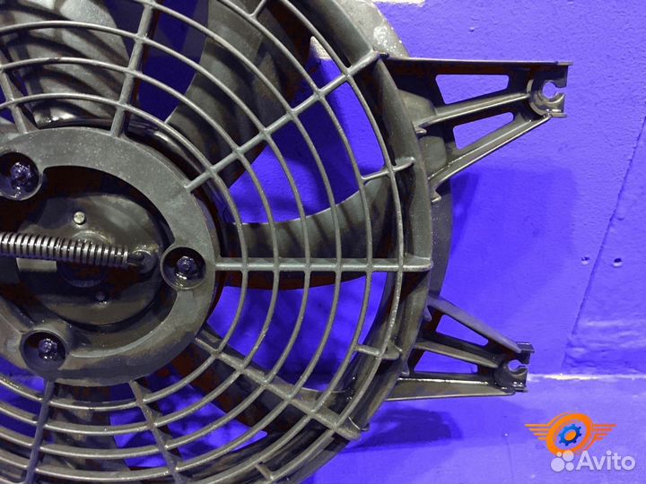 Вентилятор охлаждения кондиционера Kia Sorento Bl