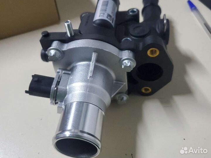 Корпус термостата с термостатом Opel