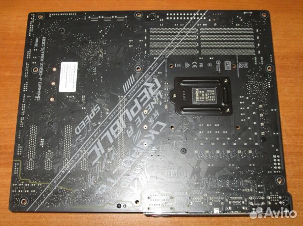 Системная плата asus ROG strix Z390F gaming 1151v2