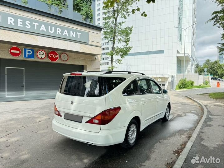 SsangYong Rodius 2.7 AT, 2011, 197 397 км