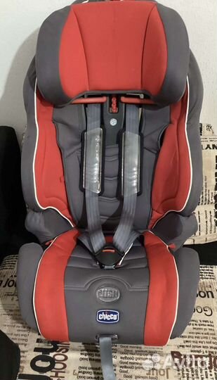 Детское автокресло Chicco от 9до 36кг Торг уместен
