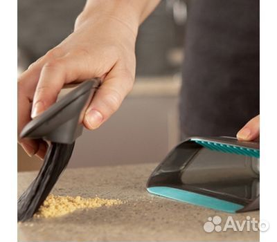 Мини-совок с щеткой