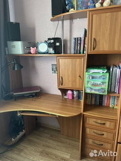 Компьютерный стол