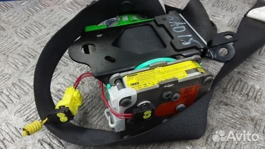 Ремень безопасности с пиропатроном сиденья передне