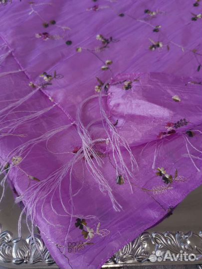 Вышитый шарф / палантин