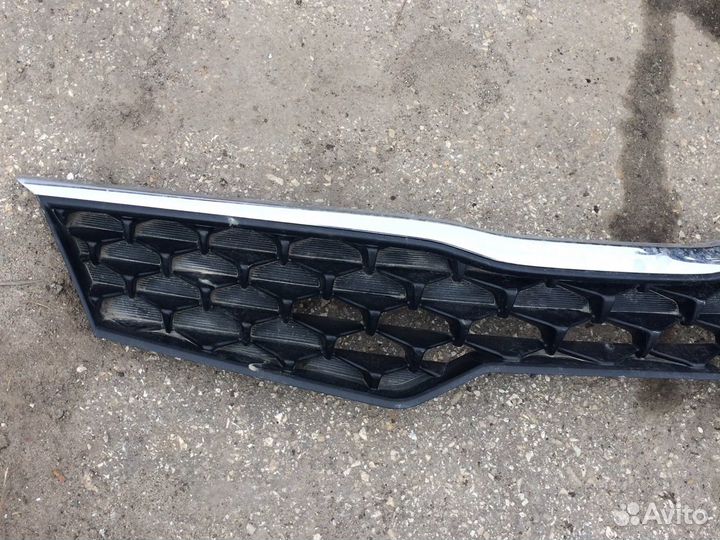 Решетка радиатора kia rio 4 2020 сломана сота